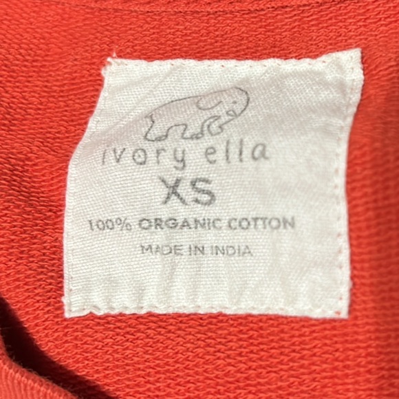 NWOT Ivory Ella Orange Save The Elephants 🐘Graphic Long Sleeve Sweatshirt SZ XS - Picture 4 of 4